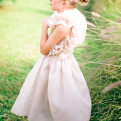 Oganza Dress with Ruffles on the Shouldersbeige